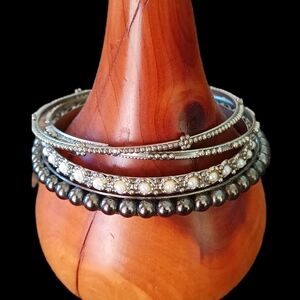 NWOT Bangle Bracelet Set